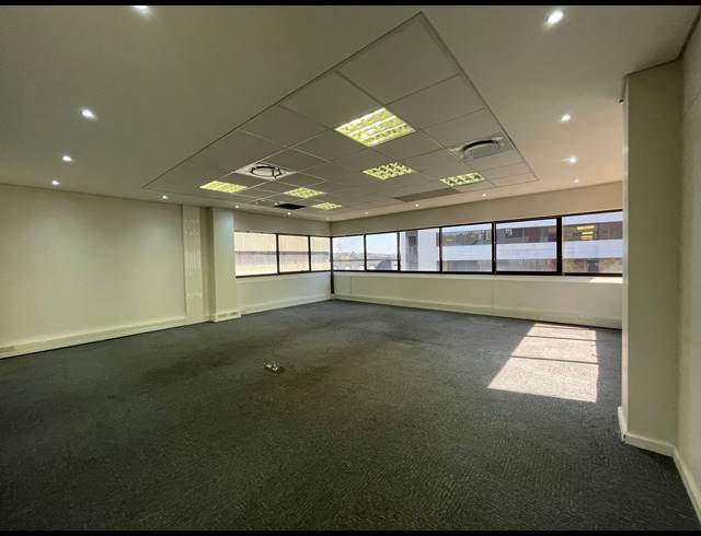 1,502M² OFFICE TO LET IN SANDTON CENTRAL